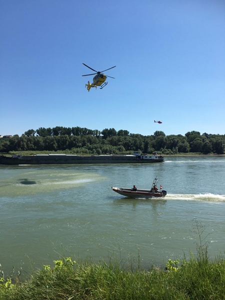 fe313694-297c-4d77-89da-9c5497ee3b45